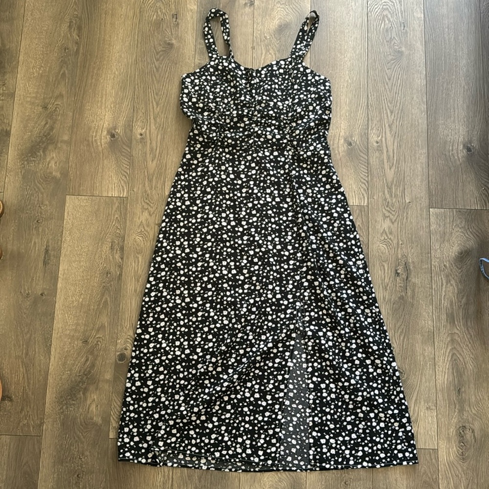 SHEIN Black with white flower, spring/summer dress